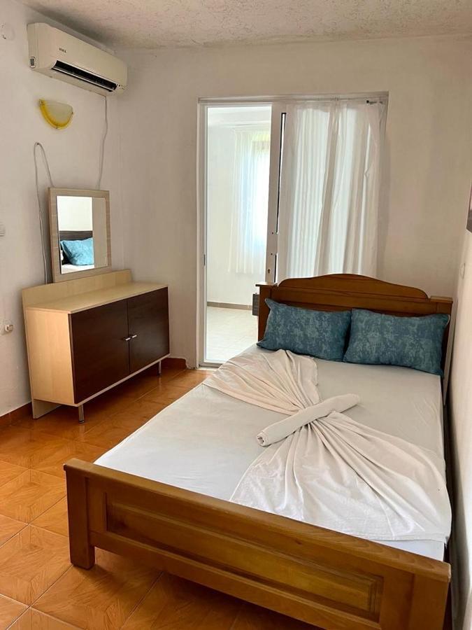 Apartments Vila Fata Ulcinj Buitenkant foto