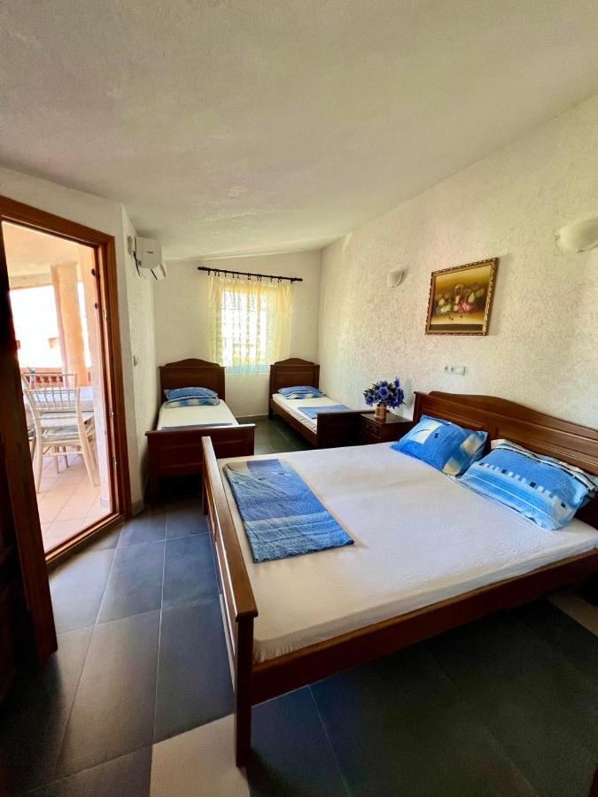 Apartments Vila Fata Ulcinj Buitenkant foto