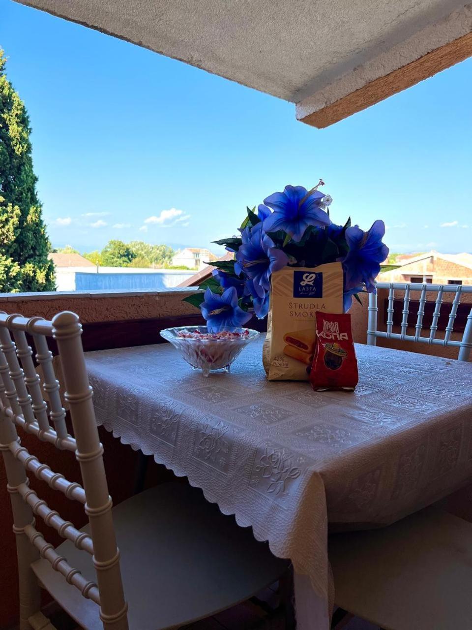 Apartments Vila Fata Ulcinj Buitenkant foto